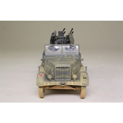 SD.KFZ.7 KRAUSS-MAFFEI HALF TRACK GERMAN ARMY FRANCE 1944 - CORGI US60005 1/50