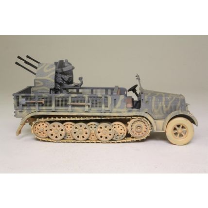 SD.KFZ.7 KRAUSS-MAFFEI HALF TRACK GERMAN ARMY FRANCE 1944 - CORGI US60005 1/50