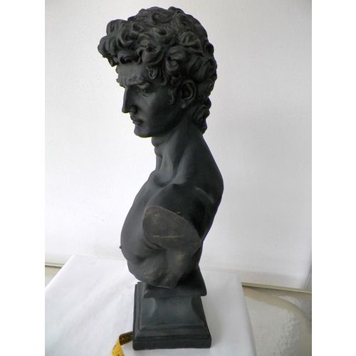 VINTAGE 17'' DAVID FIGURINE