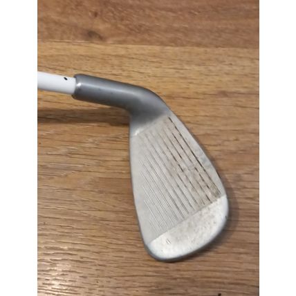 Wilson JGI Short Iron Junior Age 11 to 14 years Old Right Handed Graphite Shaft