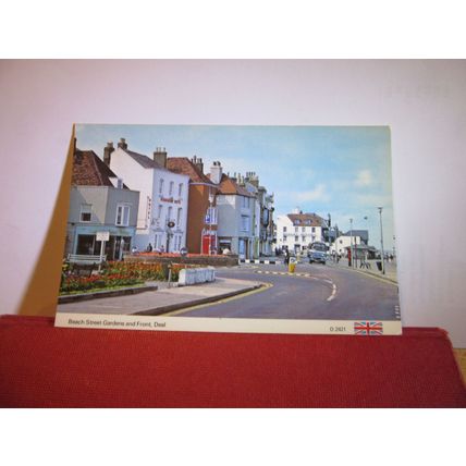 BEACH STREET GARDENS & FRONT, DEAL, KENT unused postcard by Dennis =