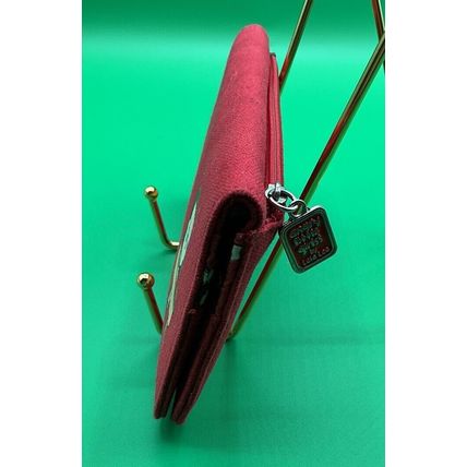 A Rare Red Angry Little Girls By Lela Lee Women's Vintage Snap Wallet Billfold