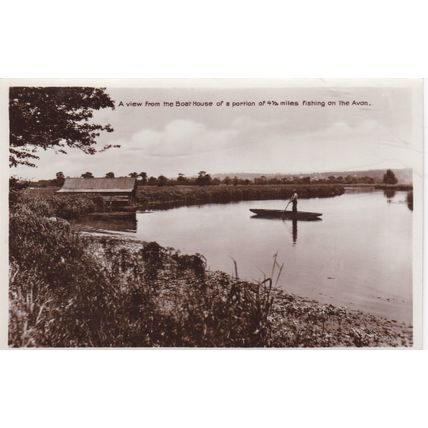 A530 FISHING ON THE RIVER AVON FROM THE BOAT HOUSE