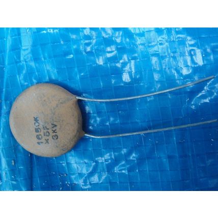 NOS 2 X 1650pF Capacitors 3KV