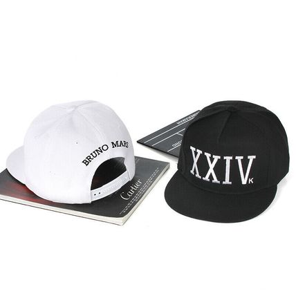 New hip hop hat for men and women Sun hat for women flat brim baseball cap