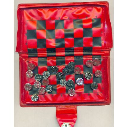 1960's MAGNETIC CHECKER SET clasped 3x6-inch travel case