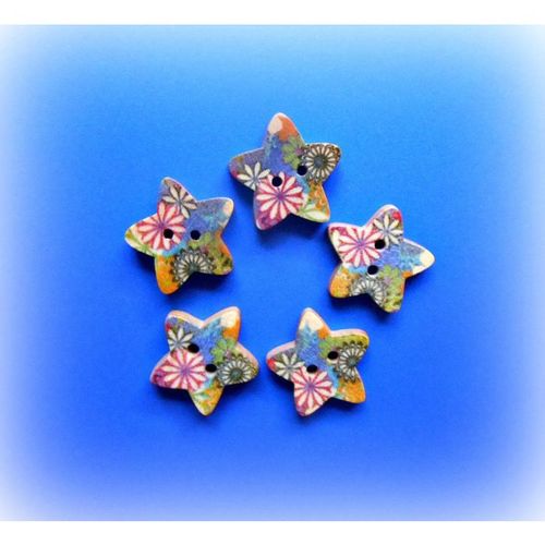 5 x 17mm wooden painted star Craft Buttons Card Toppers Catherine Wheel Daisies