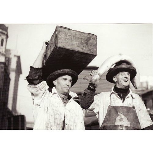 London Photo Card Fish Porters Billingsgate Market 1942 Getty Image