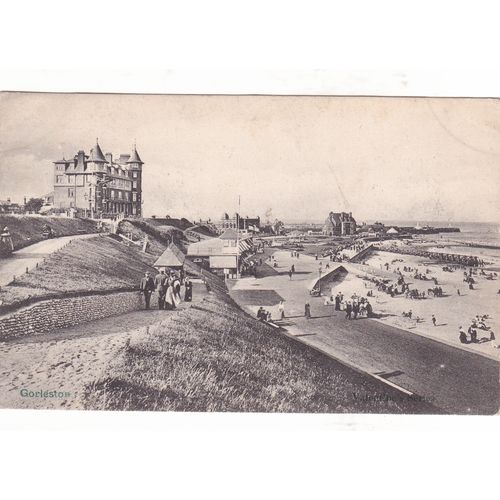 Gorleston Norfolk Postcard (NFK76753)
