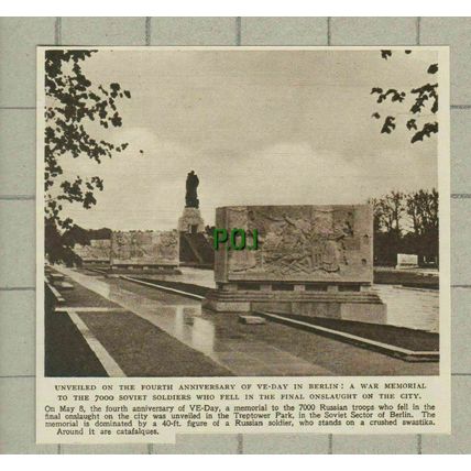 (C288) War Memorial Russian Soviet Soldiers Treptower Park Berlin Germany 1949
