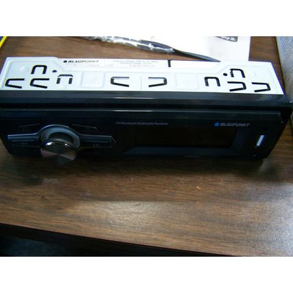 Blaupunkt FM Bluetooth Multimedia Receiver Radio