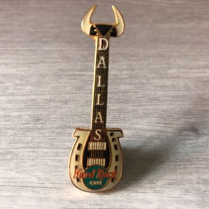 Hard Rock Cafe DALLAS Horseshoe & Horns Guitar pin Ltd Ed Beautiful MINT HRC