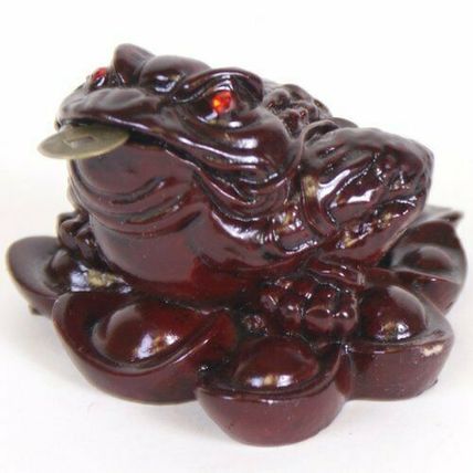 Red Money Toad With Coin And Red Gem Eyes