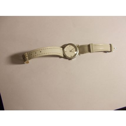 WATCHES / SPARE PARTS OR RENOVATE (10/01)