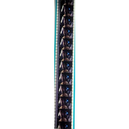 Alien . Pk BLUE - b031e. 1 STRIP OF 10 - 35MM FILM CELLS