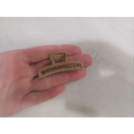 Faux bamboo wood medium/small metal slim hair claw clip for fine hair