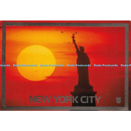 D026674 New York City. Golden Apple Prints. The Statue of Liberty. John Lantero.