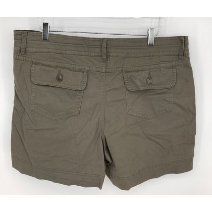 Dakota Blue Women's Mid Rise Stretch Flat Front Shorts Olive Size 16 Casual
