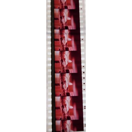 Pulp Fiction. Pk VXM - d085G. 1 STRIP OF 5 - 35MM FILM CELLS PK VXM