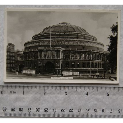 1982 postcard The Royal Albert Hall, London
