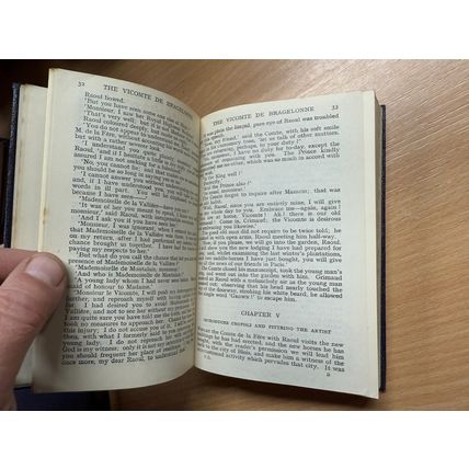 VINTAGE ALEXANDRE DUMAS THE VICOMTE DE BRAGELONNE FICTION FAUX LEATHER BOOK (P3)