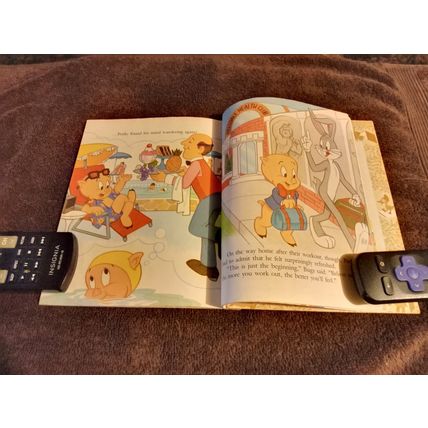 Little Golden Book Bugs Bunny & The Health Hog By Teddy Slater VF 8.0 Shape 1996