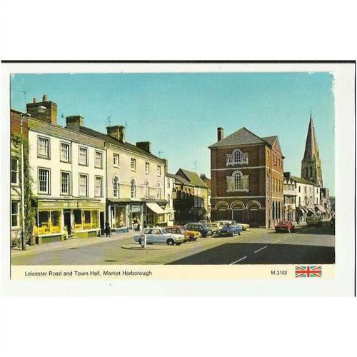 Leicestershire MARKET HARBOROUGH Leicester Road Postcard by Dennis (M.3103)