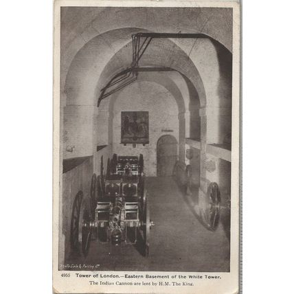 GALE &POLDEN POSTCARD INDIAN CANNONS EASTERN BASEMENT TOWER OF LONDON 1912 BM183
