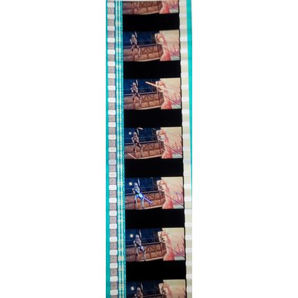 S.W. Clone Wars. Pk HCH - C055c . - 1 STRIP OF 5 - 35MM FILM CELLS
