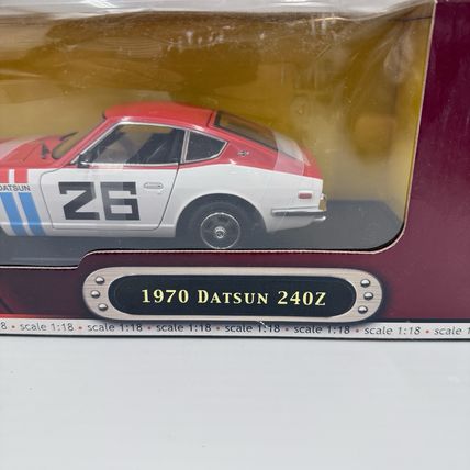 1970 Diecast Deluxe Edition DATSUN 240Z SCCA Championship winner #26 Scale 1:18