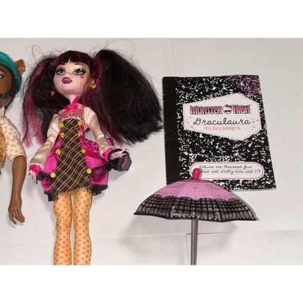Monster High Draculaura School's Out & Clawd Wolf dolls Forbitten Love Mattel 20