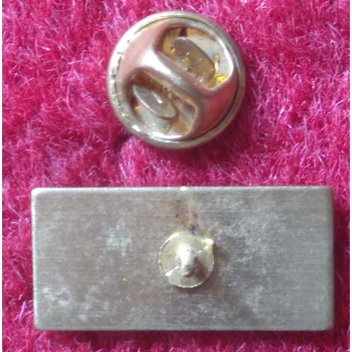 Pin Badge, Metal & Enamel: Oxyjeune, Credit Mutuel De Bretagne