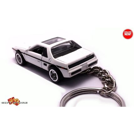 VERY RARE KEYCHAIN 84/88 WHITE PONTIAC FIERO 2M4 CUSTOM