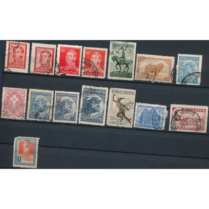 82 Stamp Selection - Argentina - Used Hinged & Unused Hinged