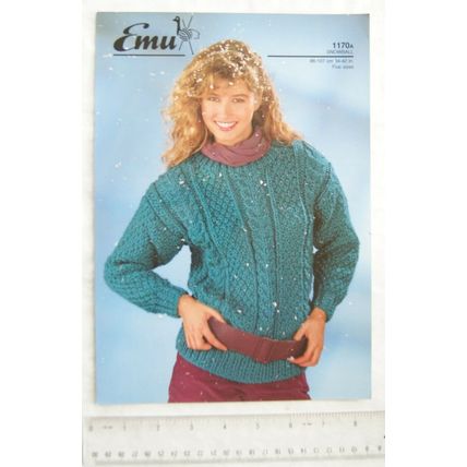 Vintage: Emu 1170A ladies sweater, snowball