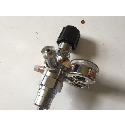 CONTROL CORP 4323322-660 PNEUMATIC REGULATOR,3000psi MAX(GAGE DAMAGE),BD