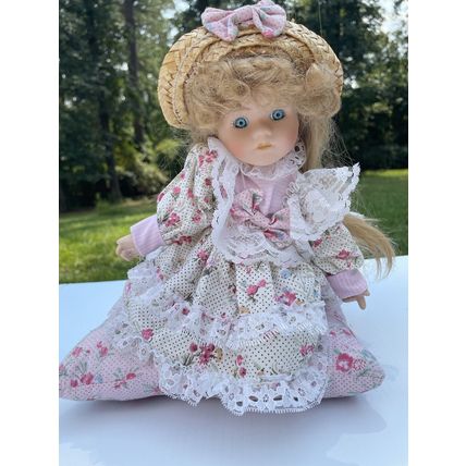 Kneeling Little Girl Porcelain Doll On Pillow W/Floral Lace Dress & Hat W/Bow