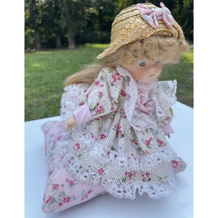 Kneeling Little Girl Porcelain Doll On Pillow W/Floral Lace Dress & Hat W/Bow