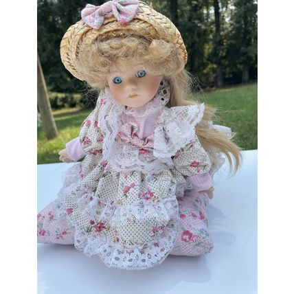 Kneeling Little Girl Porcelain Doll On Pillow W/Floral Lace Dress & Hat W/Bow