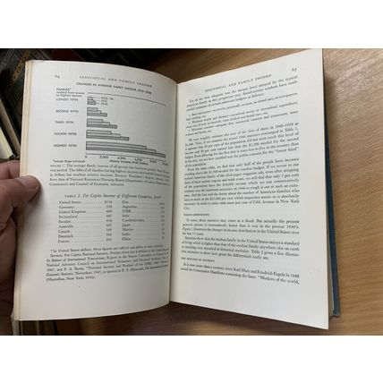 1953 "ECONOMICS AN INTRODUCTORY ANALYSIS" 1.3kg THICK HARDBACK BOOK (P7)