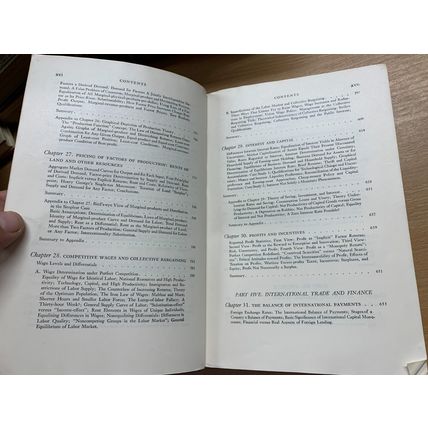1953 "ECONOMICS AN INTRODUCTORY ANALYSIS" 1.3kg THICK HARDBACK BOOK (P7)