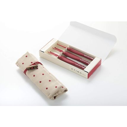 ETIMO Red Crochet Set Red Tulip TED001, 2.6 X 20.4 X 22 Cm