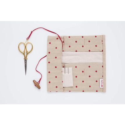 ETIMO Red Crochet Set Red Tulip TED001, 2.6 X 20.4 X 22 Cm