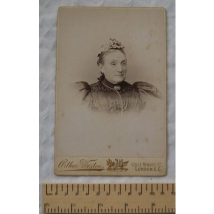 Cabinet photo - Arthur Weston, London - lady