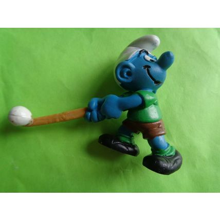 Field Hockey smurf complete with hockey stick