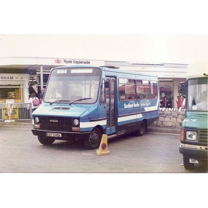 Colour Photograph of Southern Vectis Omnibus Co. Ltd. - E273 HDL