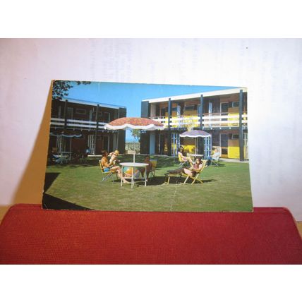 SUNSHINE HOLIDAY CENTRE. HAYLING ISLAND, HAMPSHIRE.. used postcard 1973 pm =