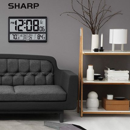 Sharp Atomic Clock - Never Needs Setting! –Easy to Read Numbers - Indoor/Outdoor