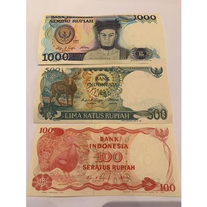 3 Indonesian Bank Notes 1000, 500 & 100 Rupiah