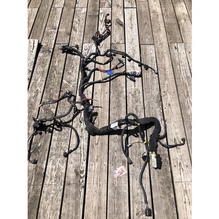 2004 Volvo 2.3L C70 Convertible OEM Engine Wiring Harness Auto Trans 38k Miles